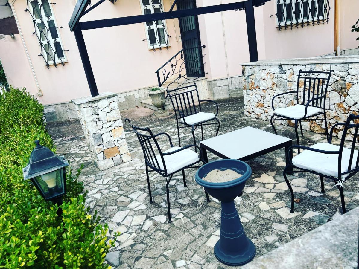 Villa L'Ottagono Con Cucina Parcheggio Privato Telecamerizzato E Wifi Джоя-дель-Колле Экстерьер фото